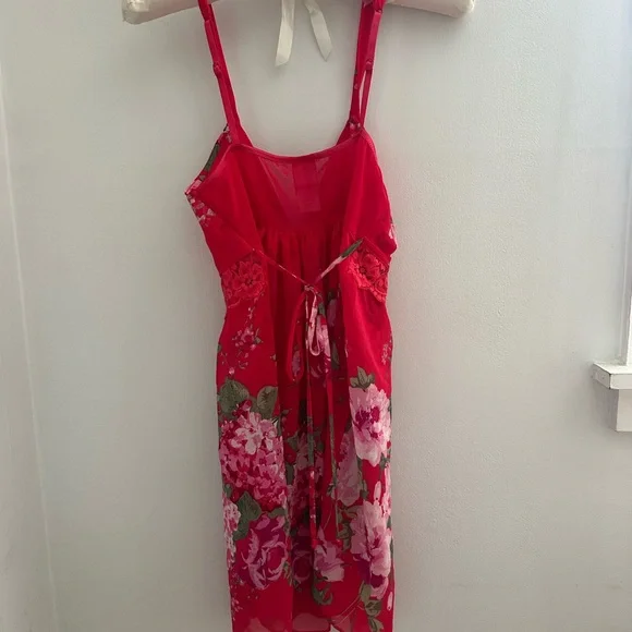 Floral Slip - Picture 6 of 6